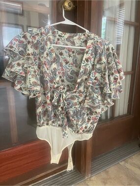 Free People- call me later - Cream Paisley Tie-Front Ruffle Sleeve Bodysuit